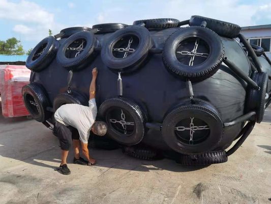 Kwaliteit Dia 0.5m4.5m Pneumatische Rubber het Stootkussen Internationale Certificatie van 50KPA fabriek