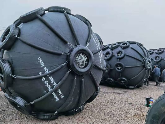 Kwaliteit IS0 17357 het Standaardcertificaat van het Stootkussenbv van 50Kpa Yokohama Rubber fabriek