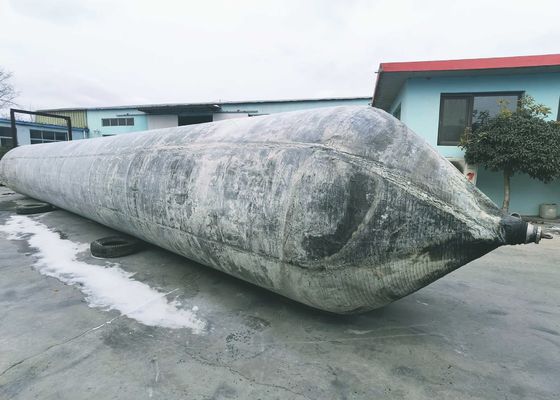 Kwaliteit ISO14409 Standard Marine Rubber Airbag Zwart of op maat gemaakte Marine Rubber Airbag Ontworpen voor veilige behuizing van schepen fabriek